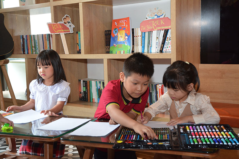 "học mà chơi - chơi mà học"
